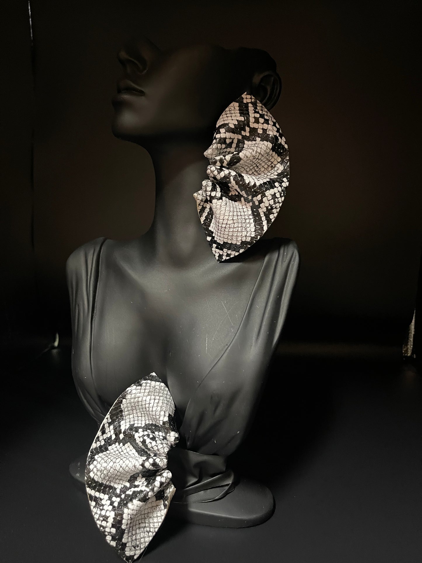 Z.Co Black/White Snake